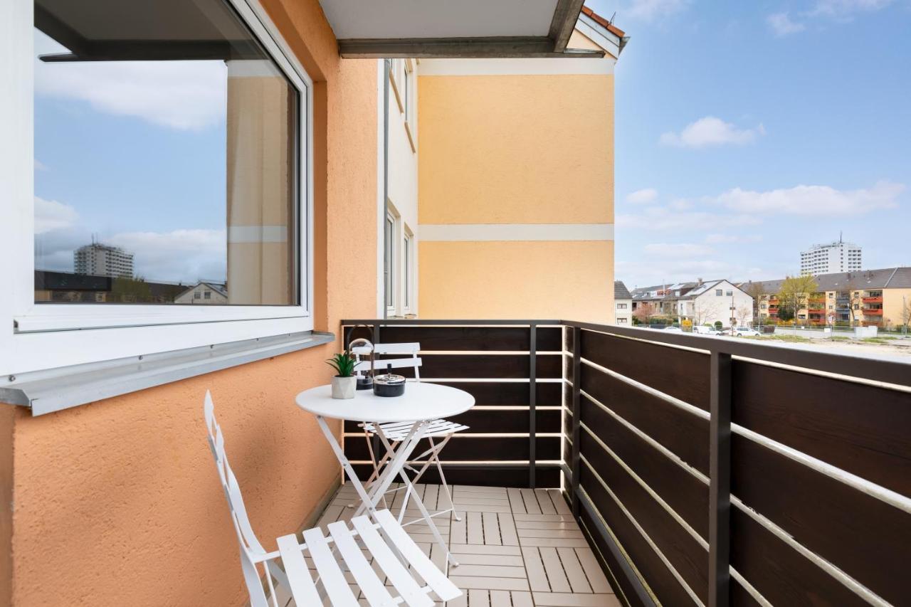 E&K Living - Design Apartment - 2 Bedrooms - Kitchen - Free Parking Augsburg Dış mekan fotoğraf